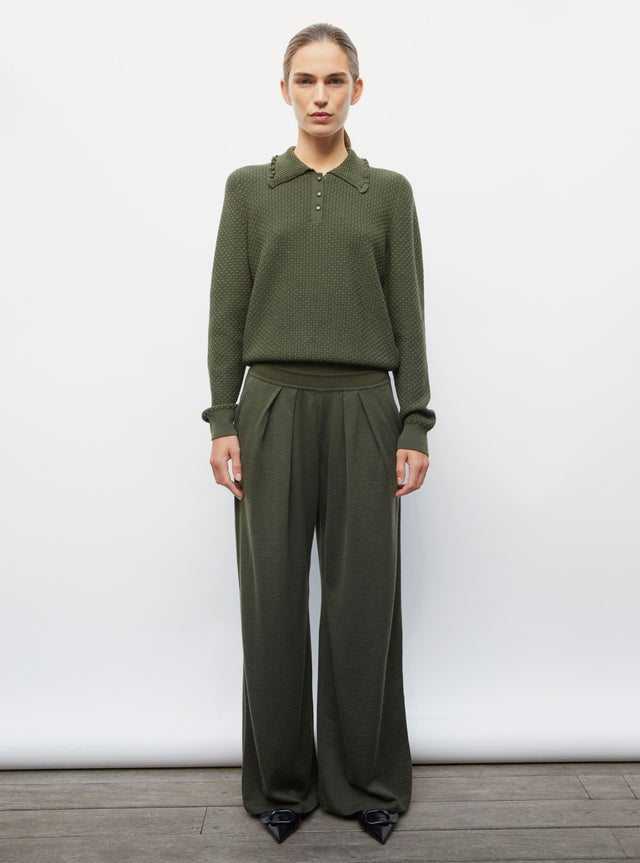 fine knit top with a flounced collar - Image principale