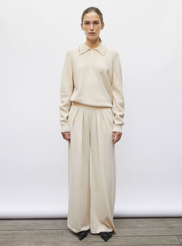 fine knit top with a flounced collar - Image principale