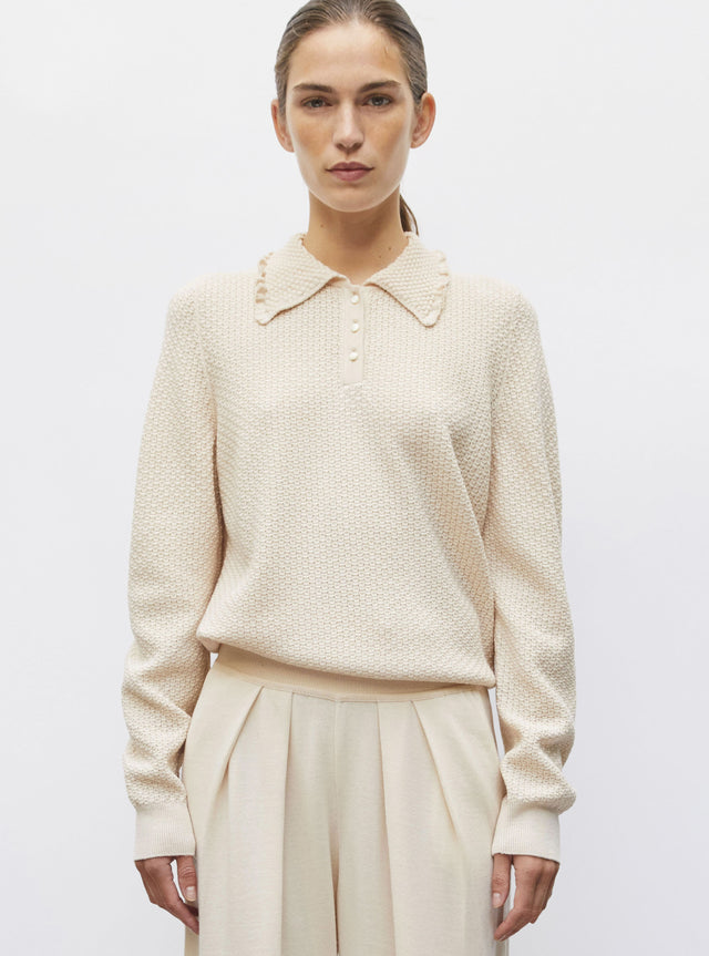 fine knit top with a flounced collar - Image principale