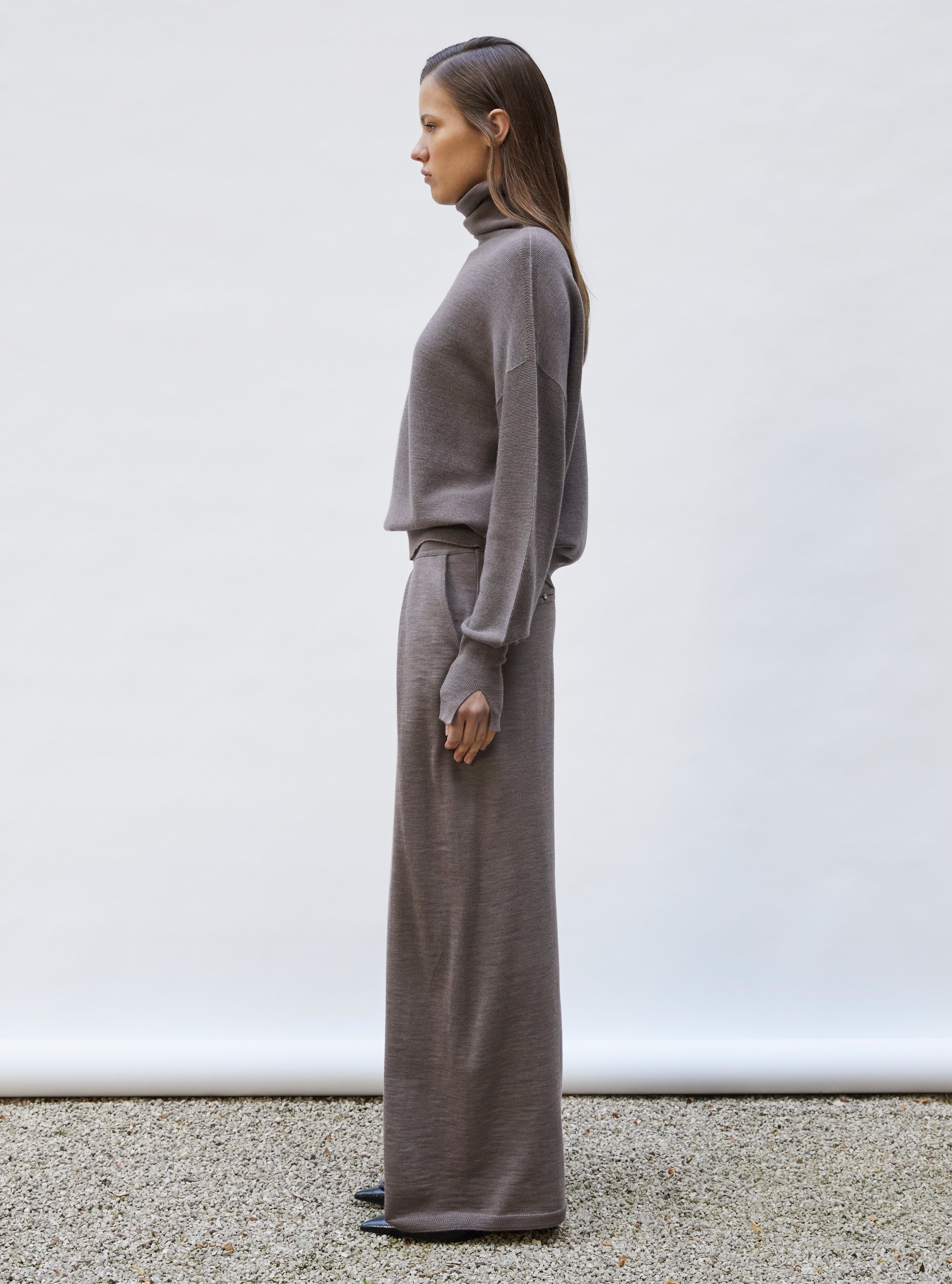 Tops de luxe femme - Top fin oversize à col montant Châtaigne