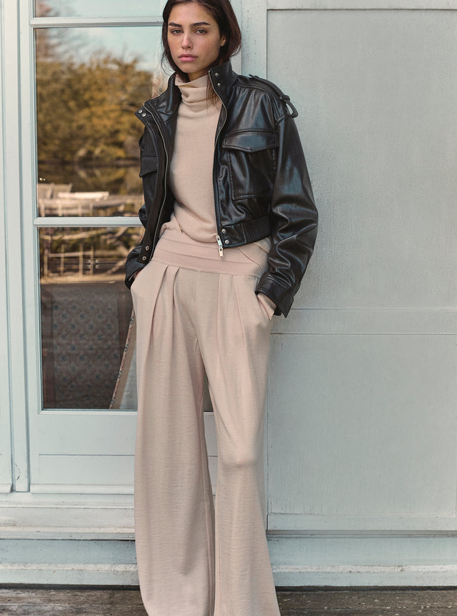 stand-up collar sweater - Image principale