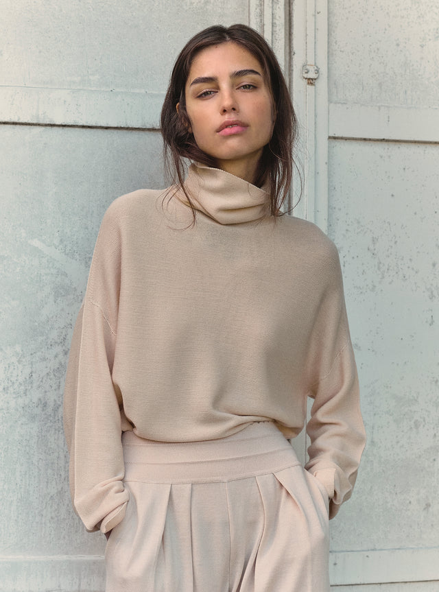 stand-up collar sweater - Image principale