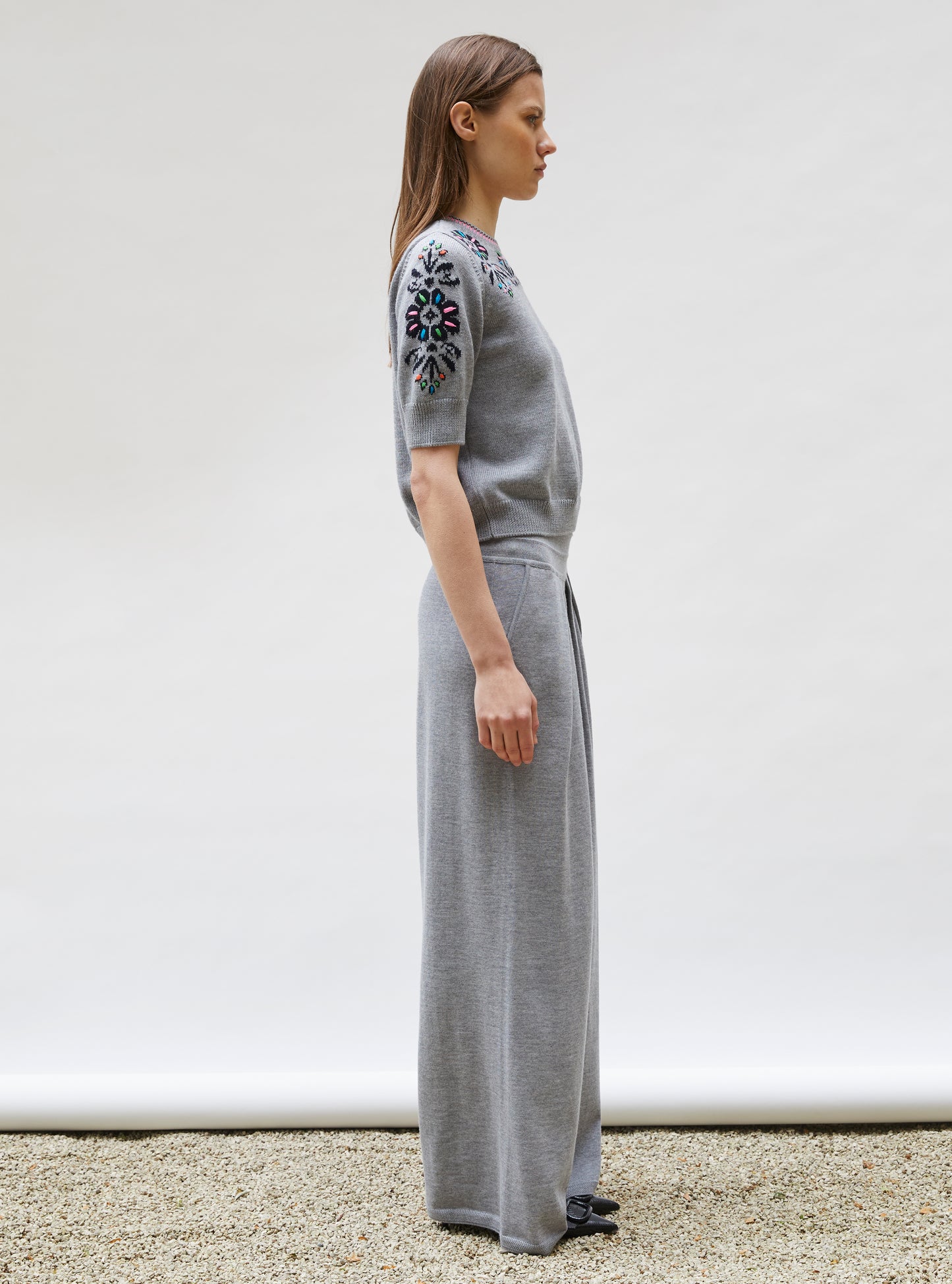 Top maille florale brodé main Gris moyen Nuit - Vêtement de luxe femme