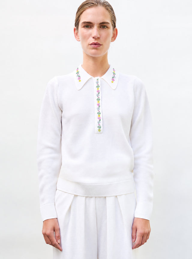 Knit shirt with embroidered flowers - Image principale