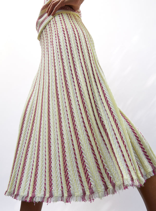 fluid skirt in herringbone knit - Image principale