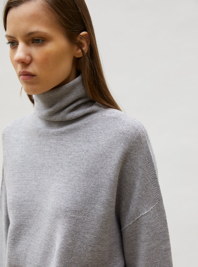 Stand-up collar sweater - Image principale