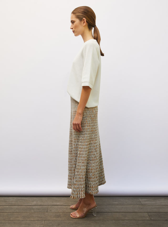 fluid skirt in an origami knit - Image principale