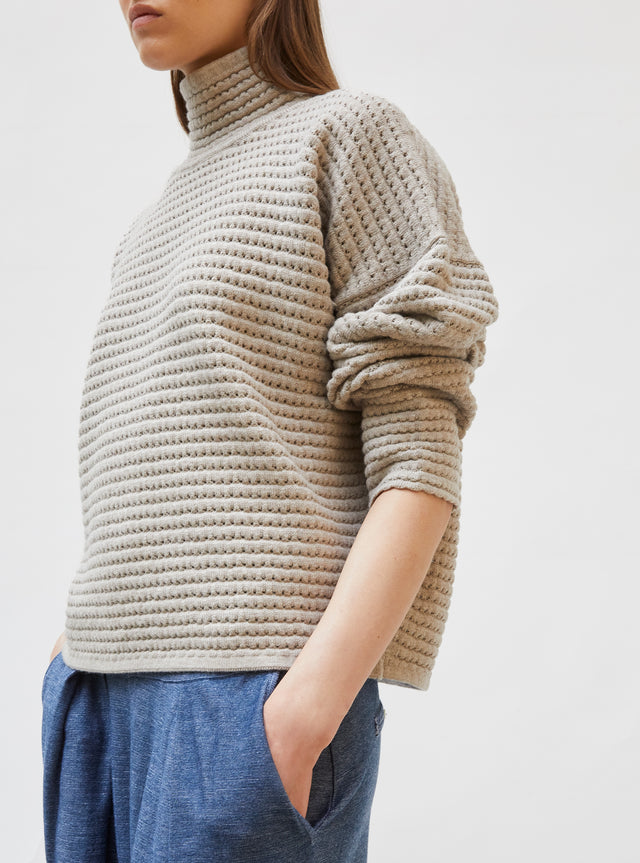 pull maille résille de laine - Image principale
