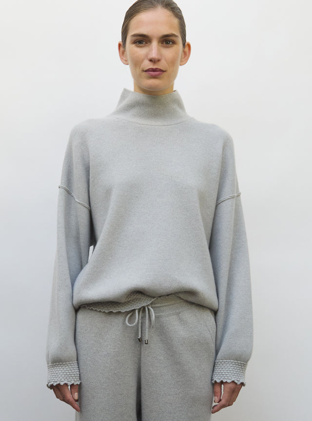 Pull montant détails smockés - Image principale