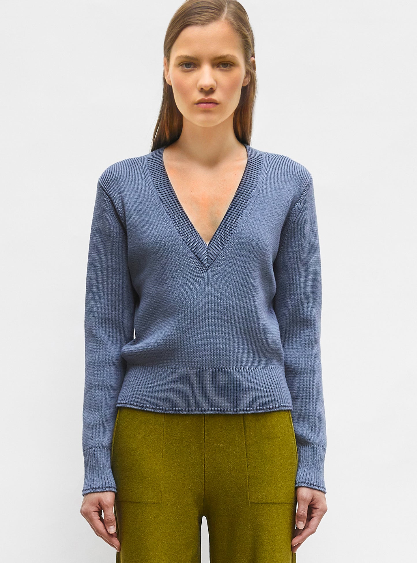 Pulls de luxe femme - Pull droit à encolure v Acier