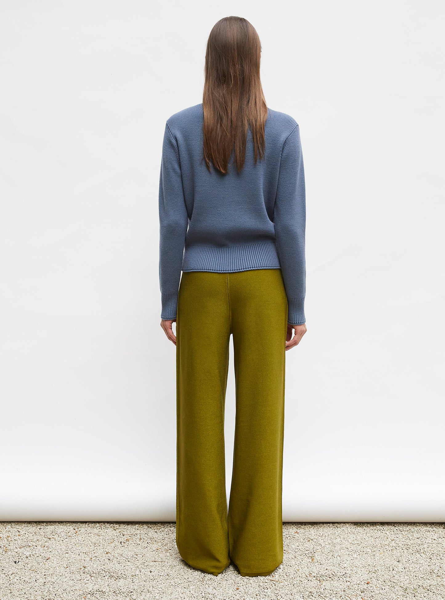 Pull droit à encolure v Acier - Vêtement de luxe femme