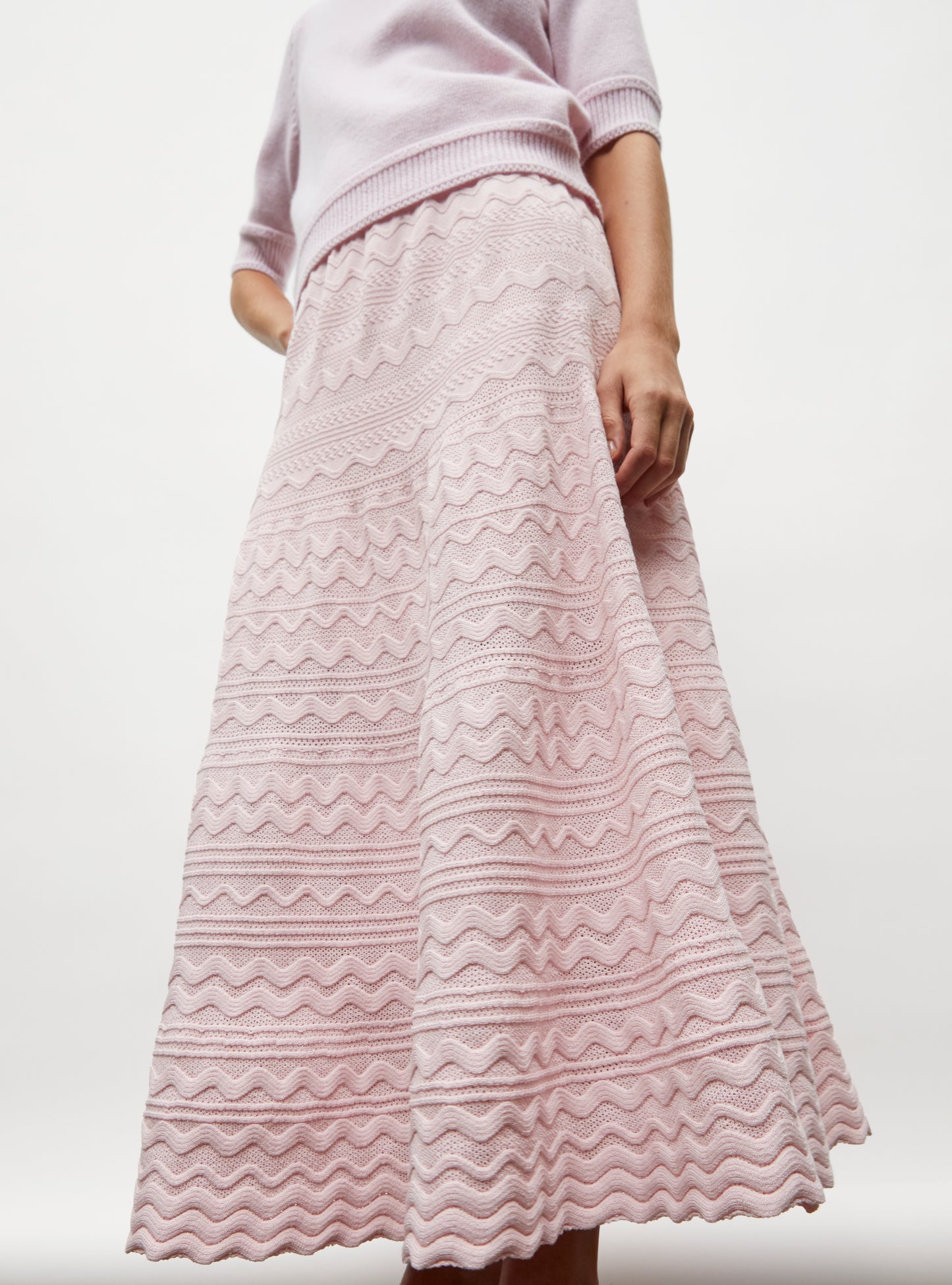 Jupe longue maille croquet rose doux - Vêtement de luxe femme