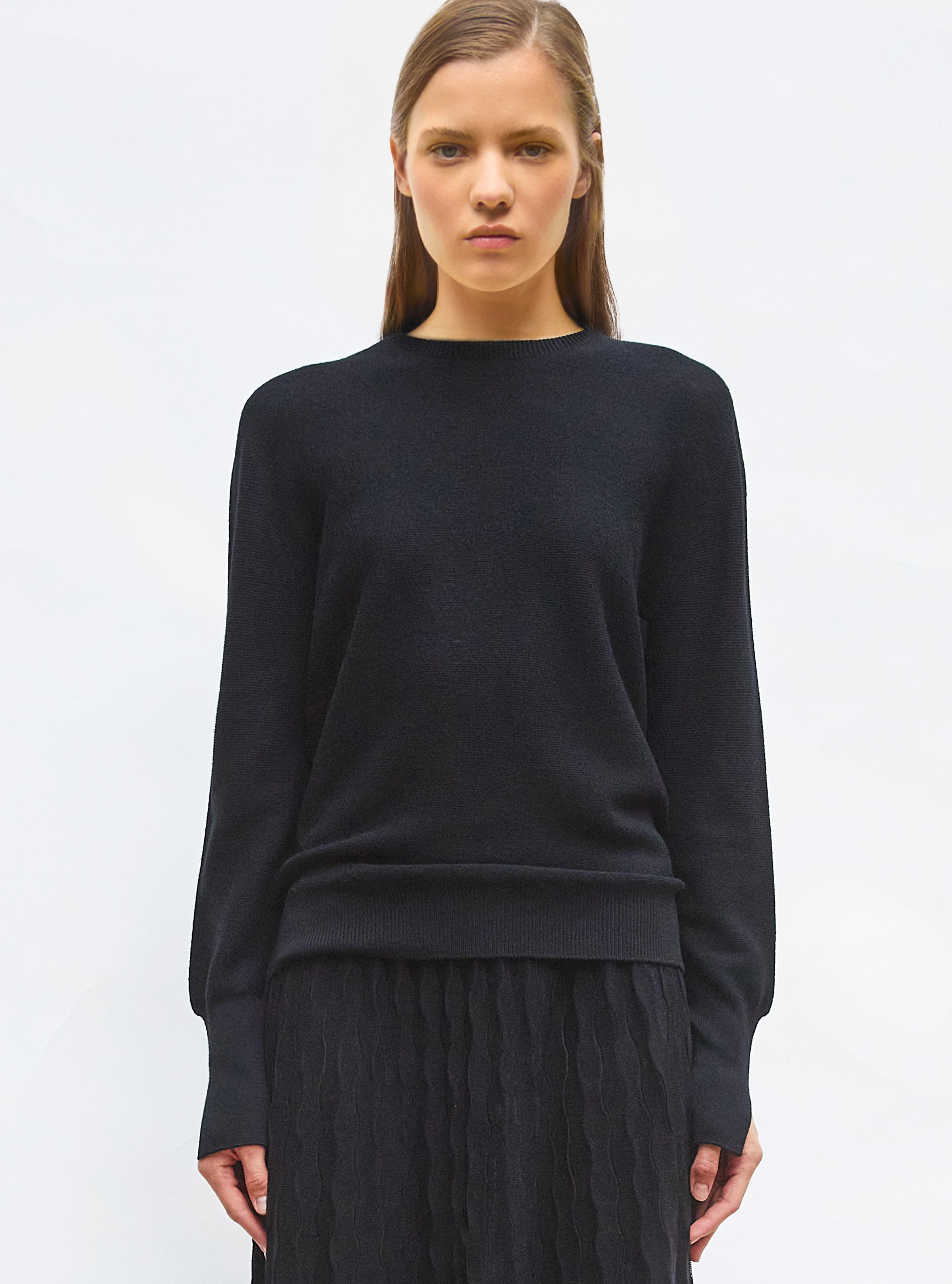 Top fin col rond manches longues noir profond noir profond - Vêtement en maille de luxe Molli