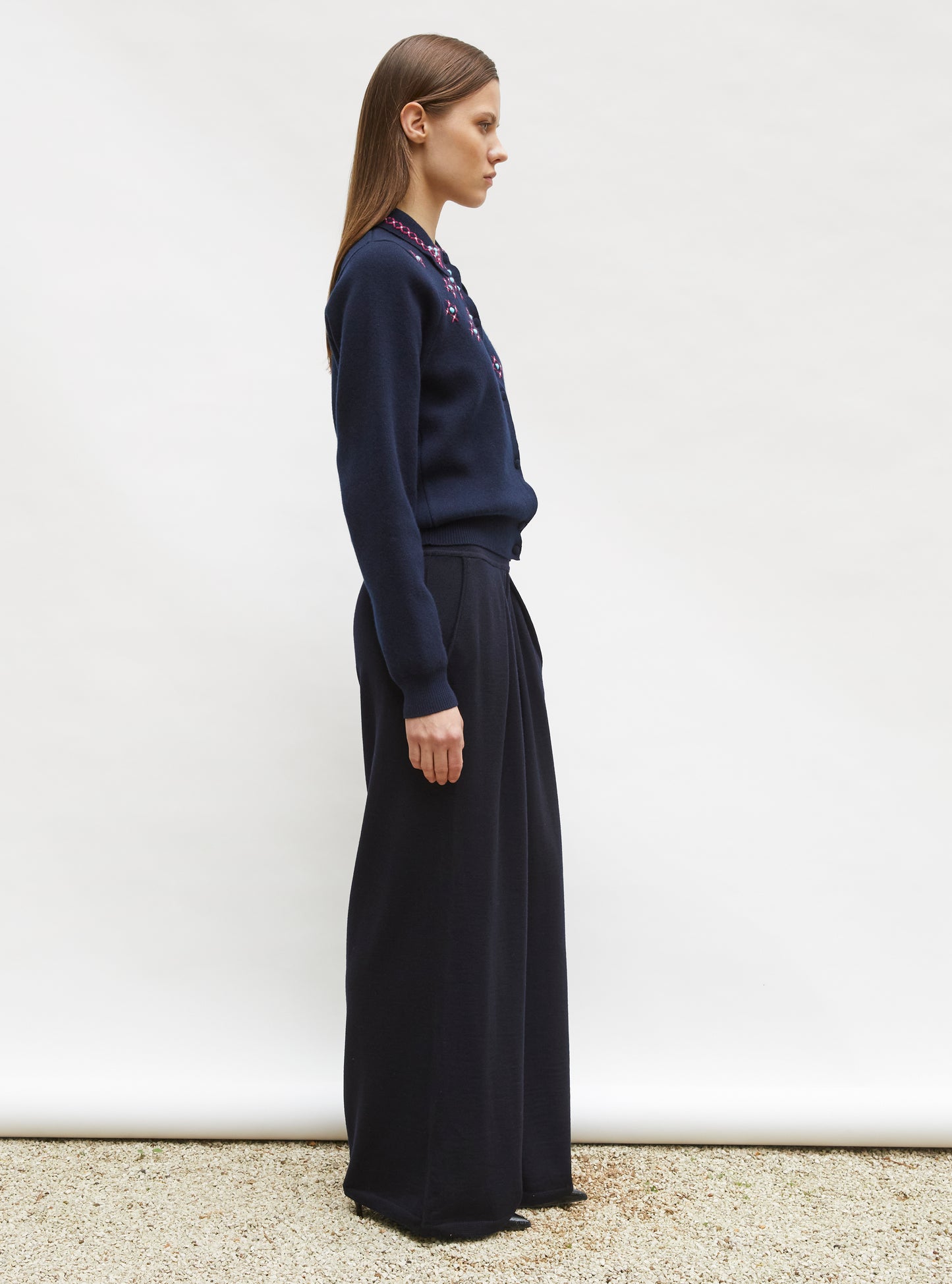 Cardigan maille brodé main Nuit - Vêtement de luxe femme
