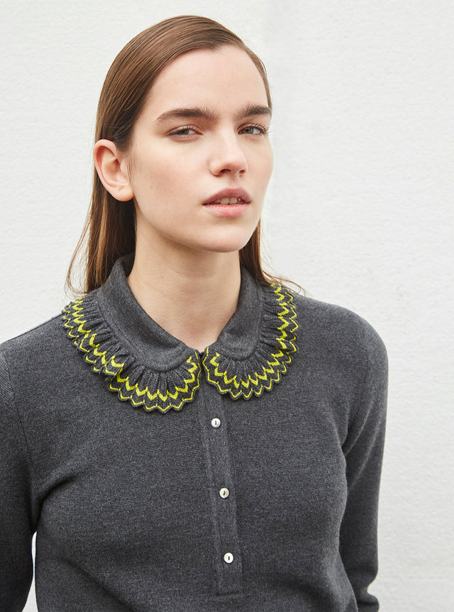 knit shirt with ruffled collar - Image principale