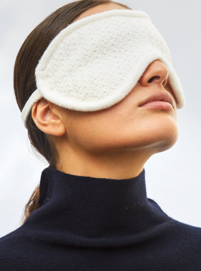knitted sleep mask - Image principale
