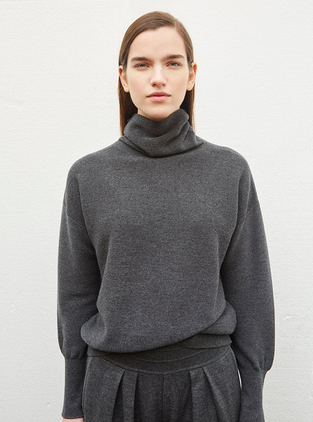 stand-up collar sweater - Image principale