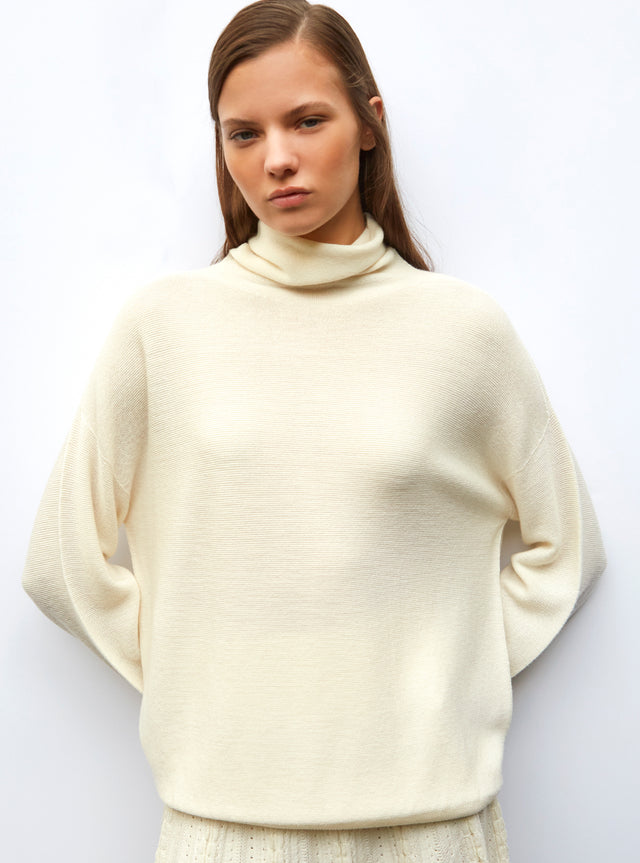 stand-up collar sweater - Image principale
