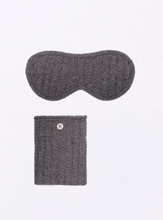 knitted sleep mask - Image principale