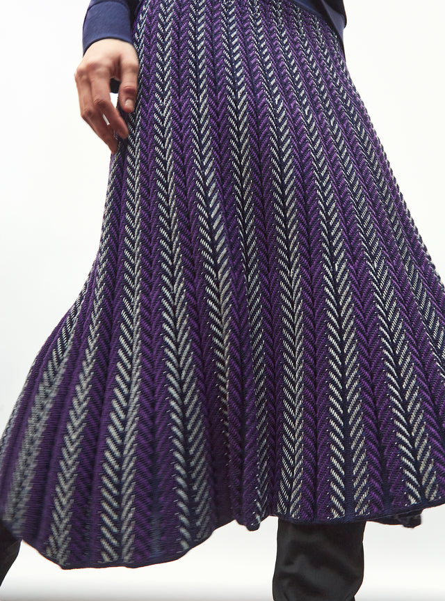 fluid skirt in herringbone knit - Image principale