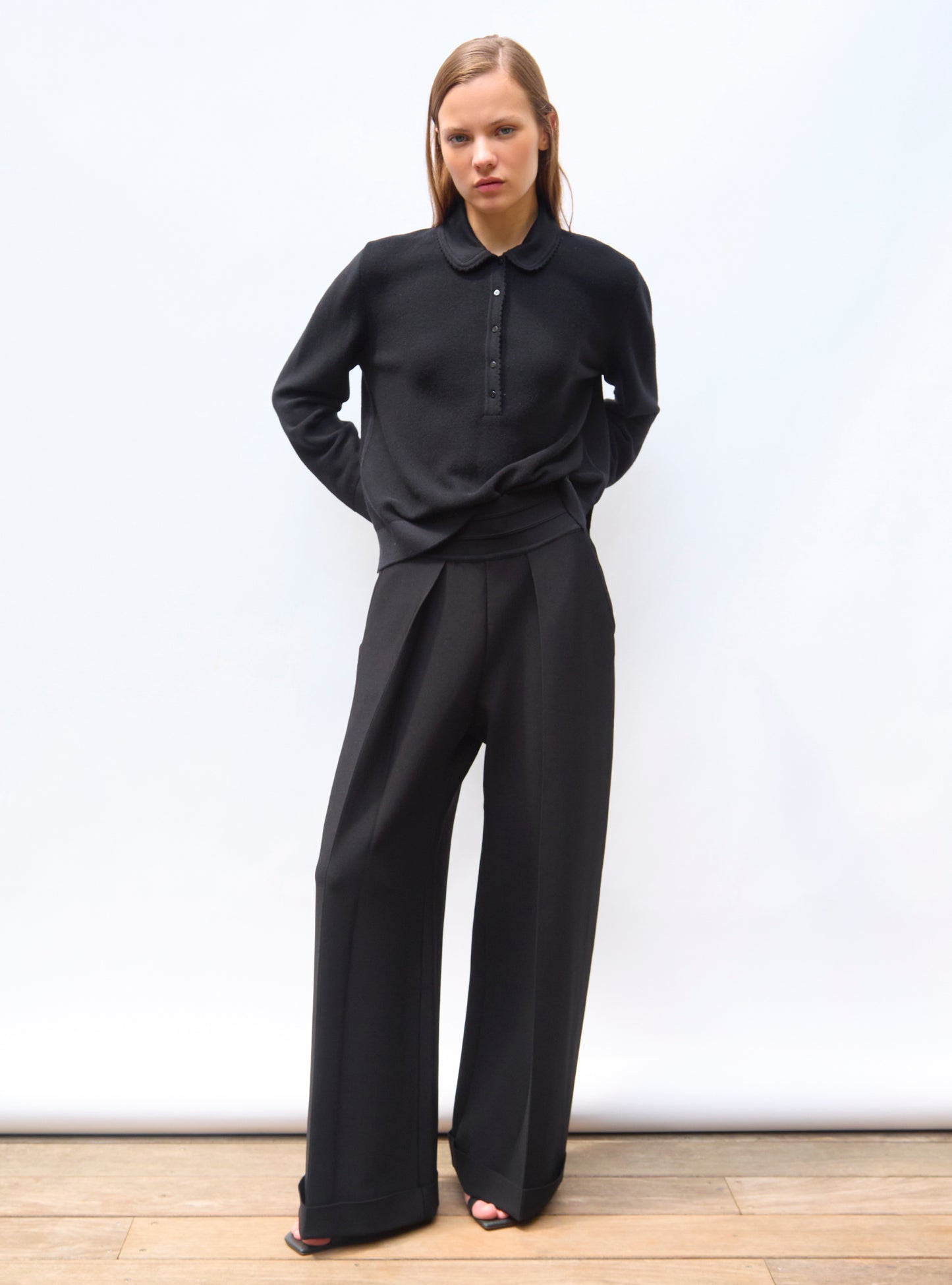 Chemise en maille col croquet Noir Profond - Vêtement en maille de luxe Molli