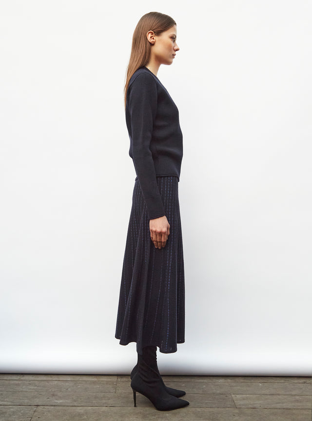 pull col v maille pleine - Image principale