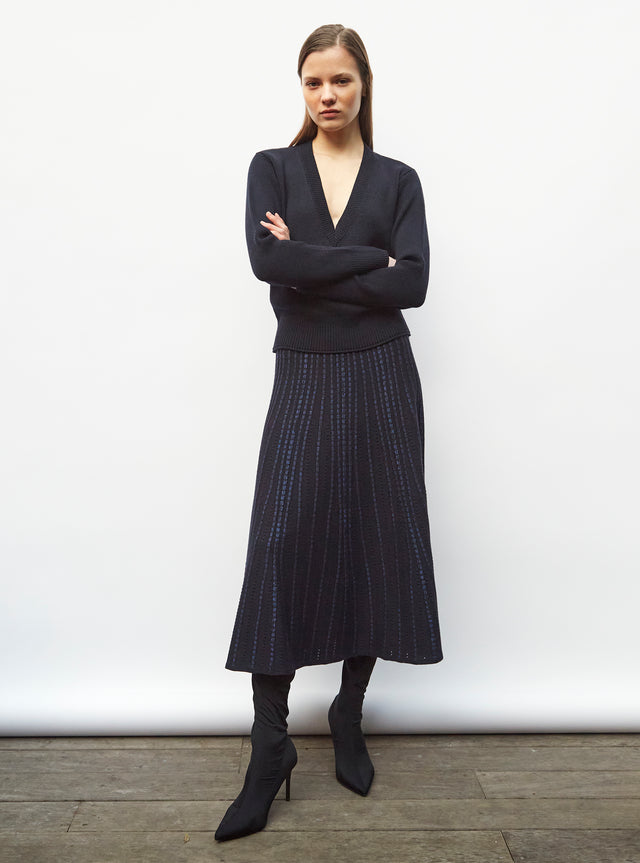 pull col v maille pleine - Image principale