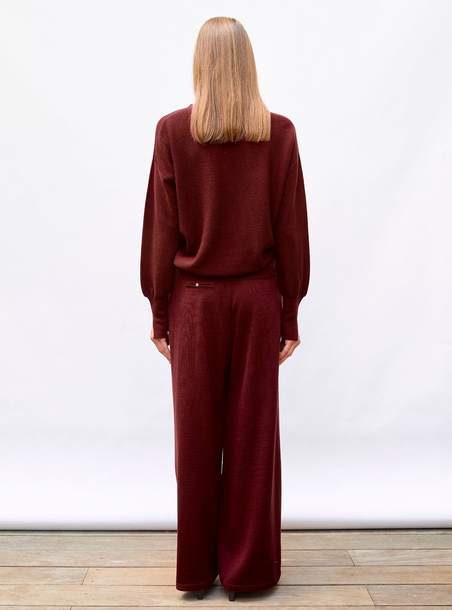 Pull de luxe femme - Top fin maille point mousse col montant amarante