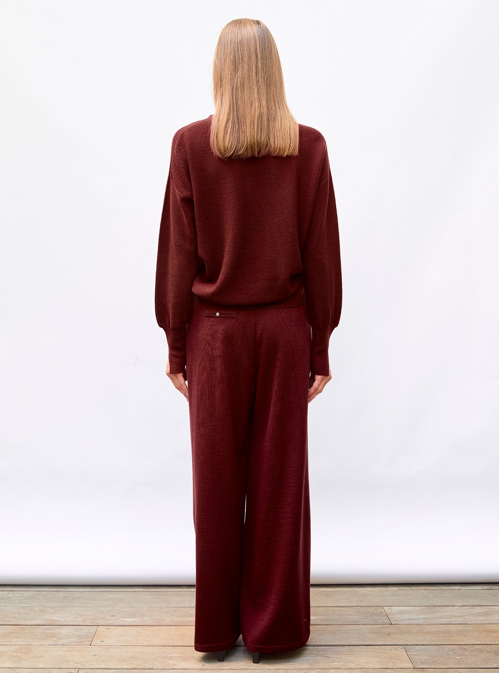 Pull de luxe femme - Top fin maille point mousse col montant amarante