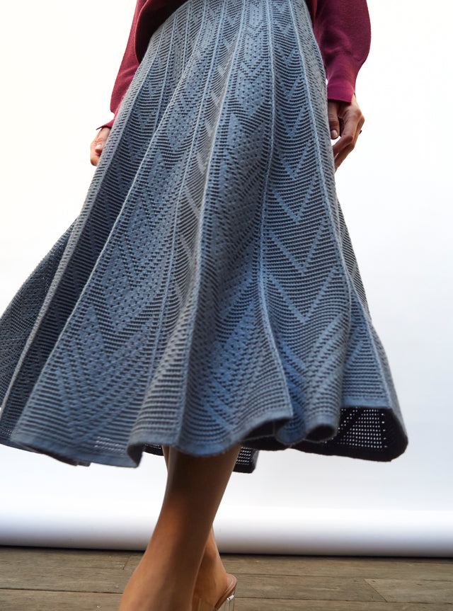 fine skirt in wool knit - Image principale