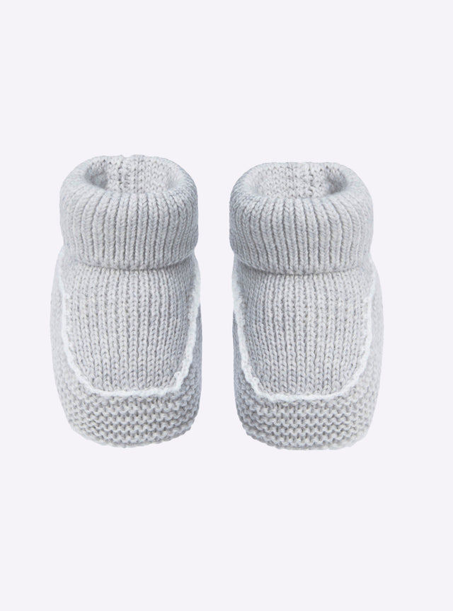 baby slippers with crochet finishes - Image principale
