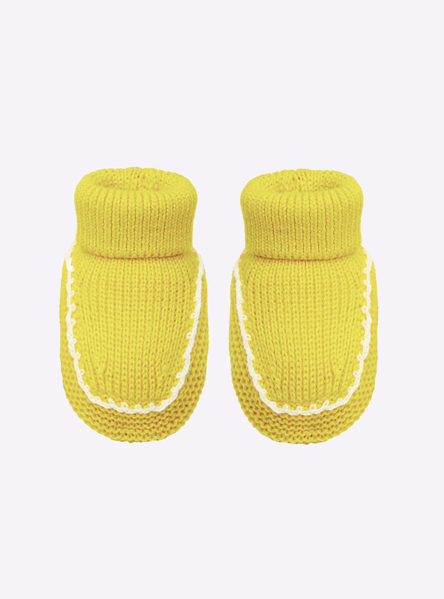 baby slippers with crochet finishes - Image principale