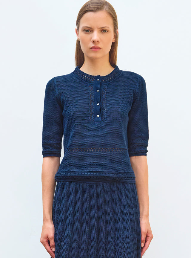 top in a delicate crochet knit - Image principale