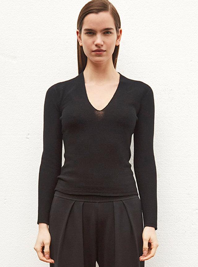 deep v-neck slim top - Image principale