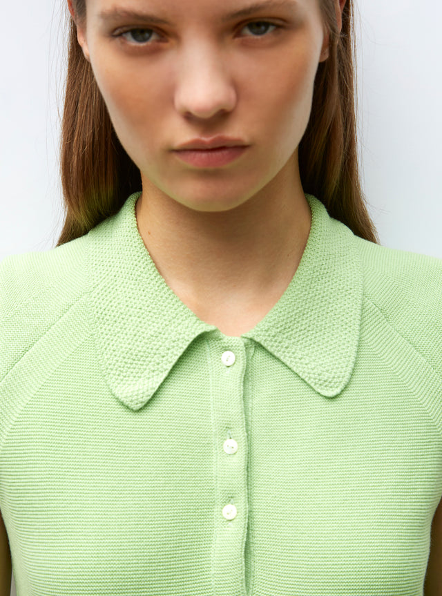 top with small moss-stitch collar - Image principale