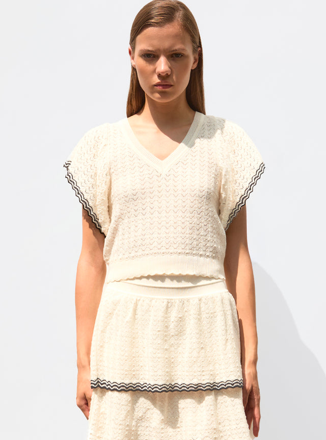 v-neck top in a pointelle knit - Image principale