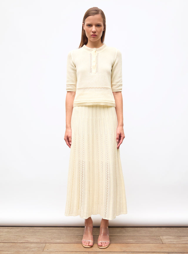 top in a delicate crochet knit - Image principale