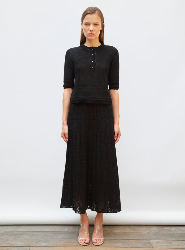 top in a delicate crochet knit - Image principale