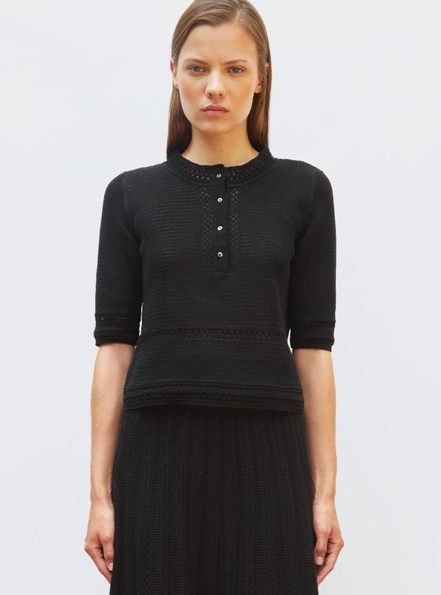 top in a delicate crochet knit - Image principale