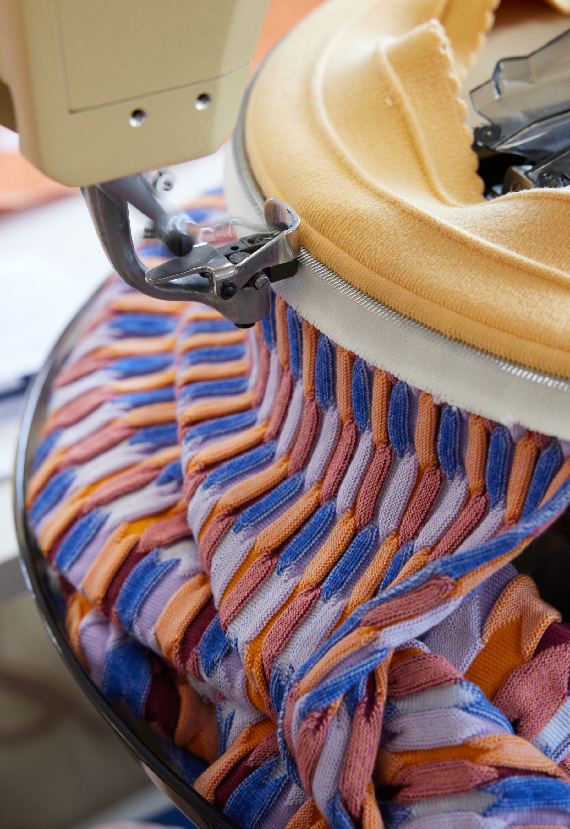 confection broderie en laine fine