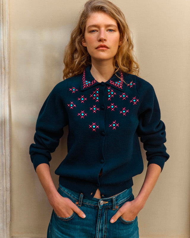 cardigan maille brodé main - Image principale
