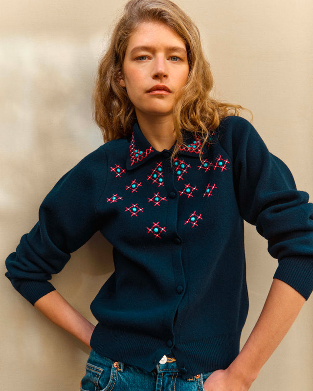 cardigan maille brodé main - Image principale