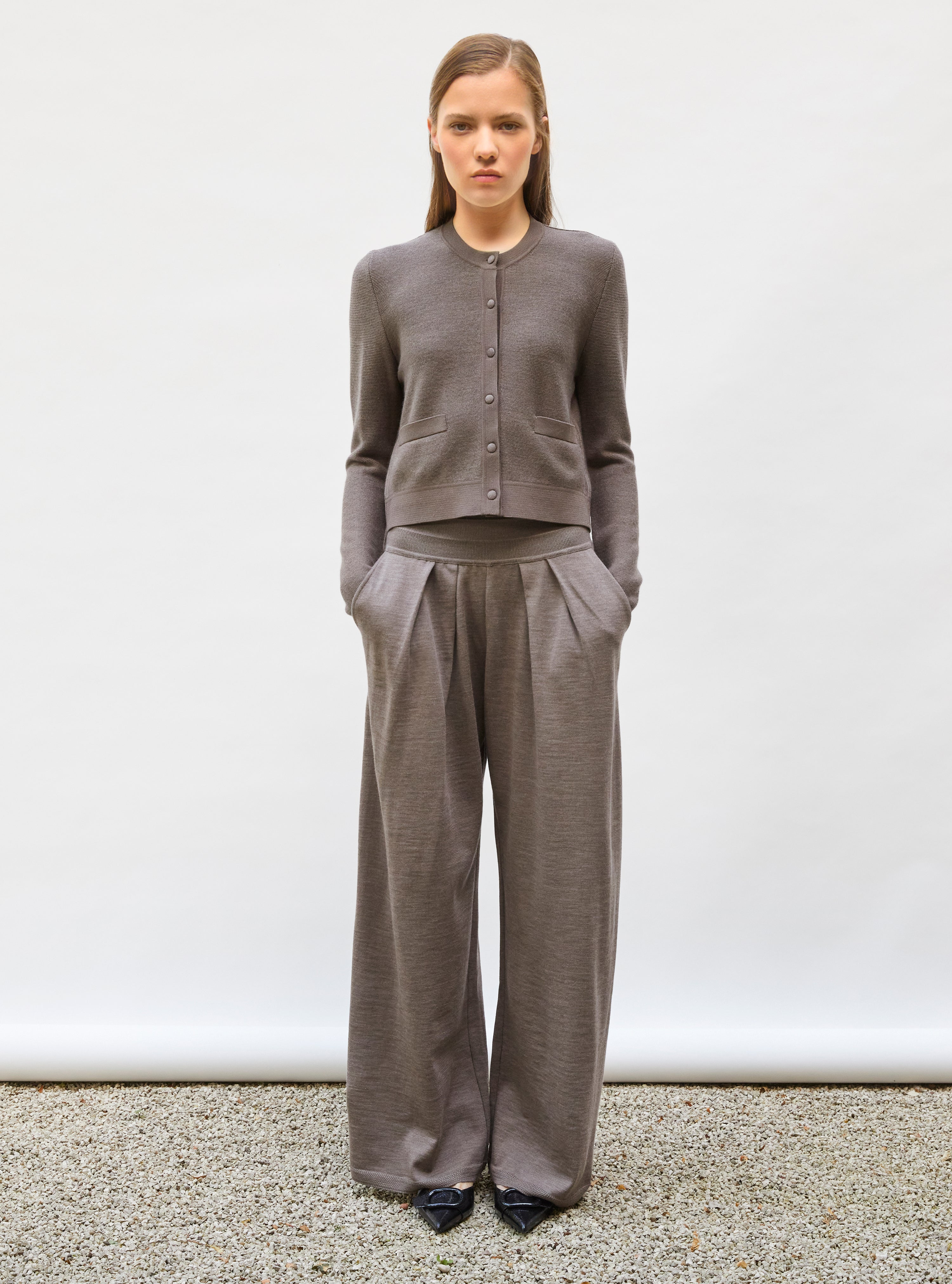 Pantalons de luxe femme - Pantalon fluide en maille Châtaigne