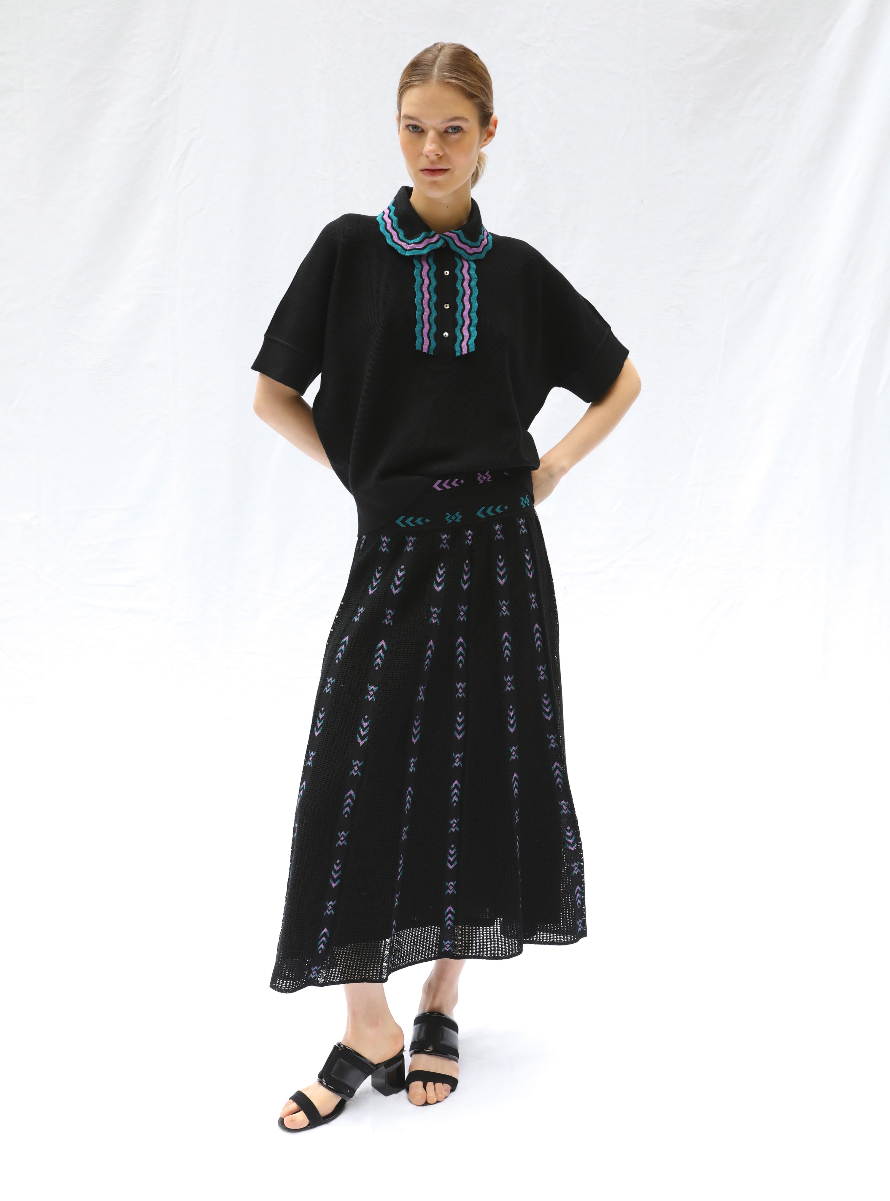 Top ample maille col croquet noir profond multi - Molli