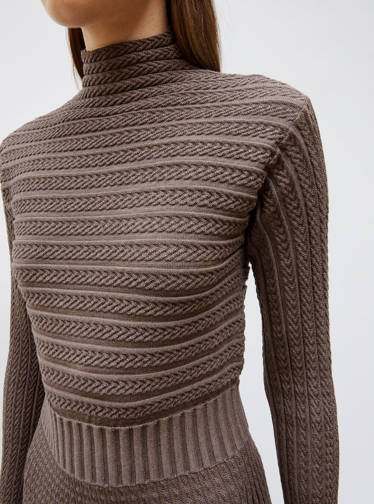 Robe de luxe femme - Robe longue maille plissée châtaigne