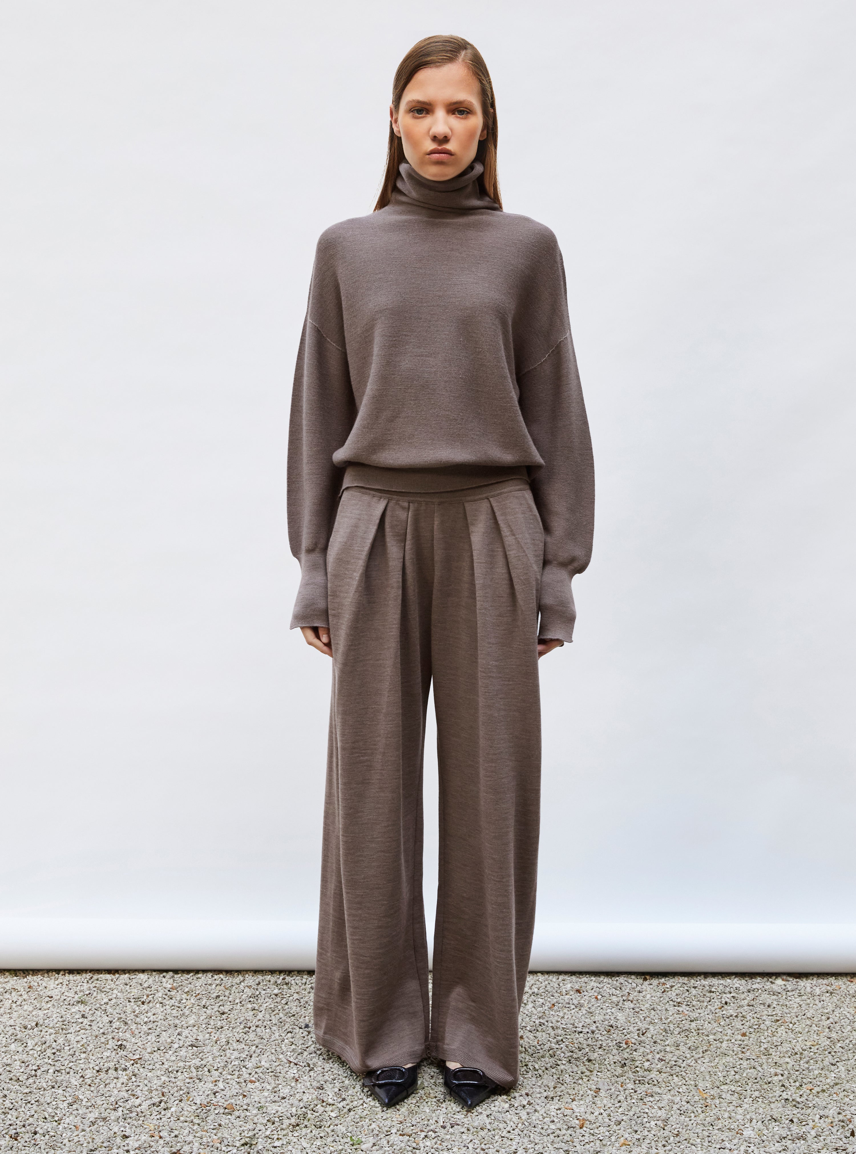 Top fin oversize à col montant Châtaigne - Vêtement en maille de luxe Molli