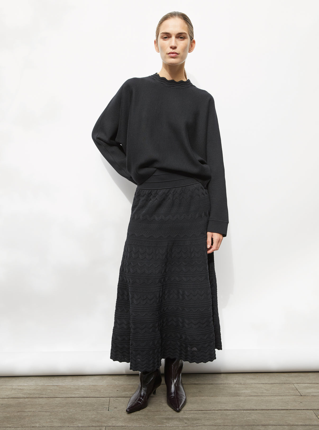 Top en maille de luxe Molli - Top couture col croquet noir profond