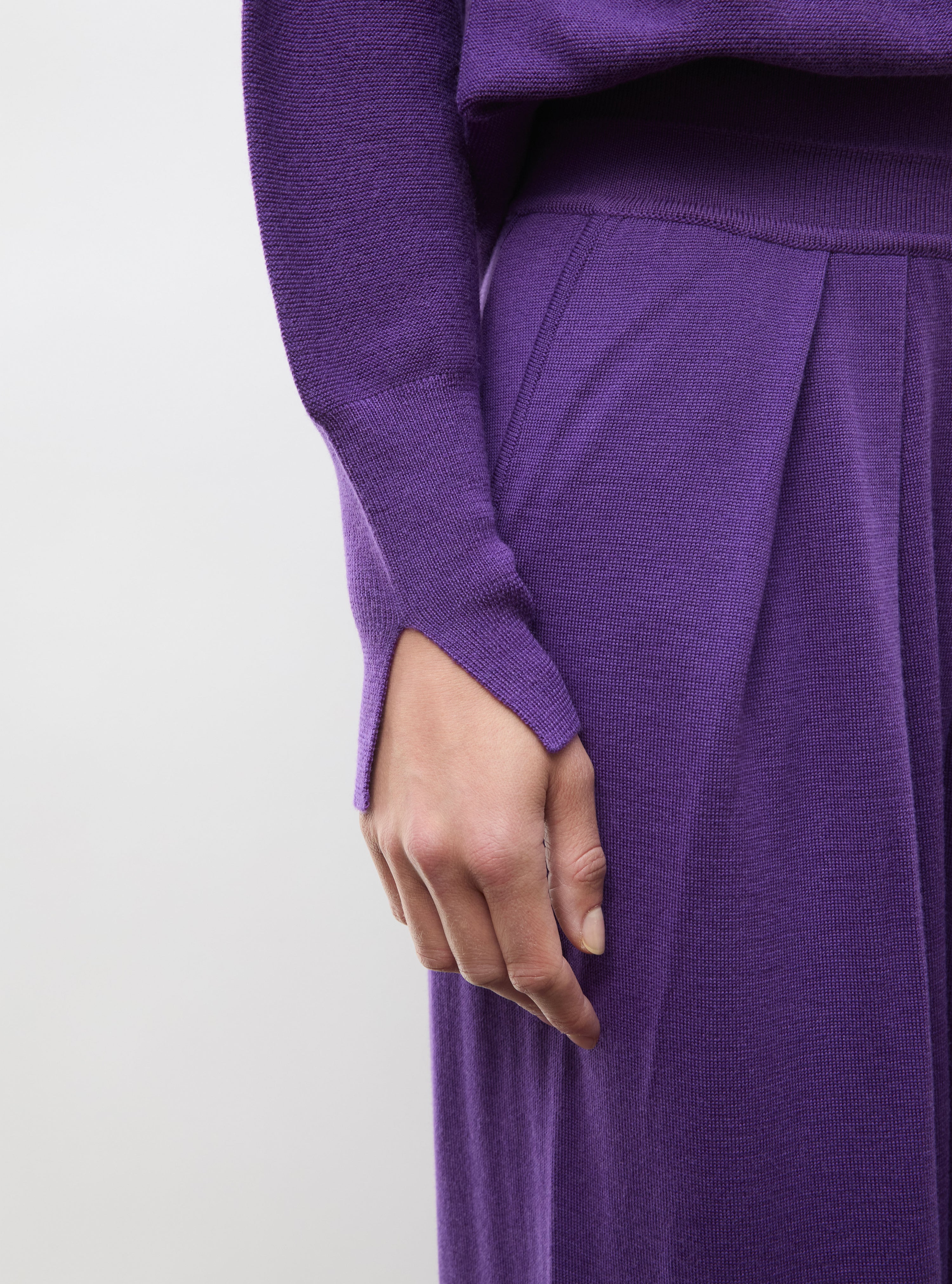 Pull en maille de luxe Molli - Pull fin col montant violet profond