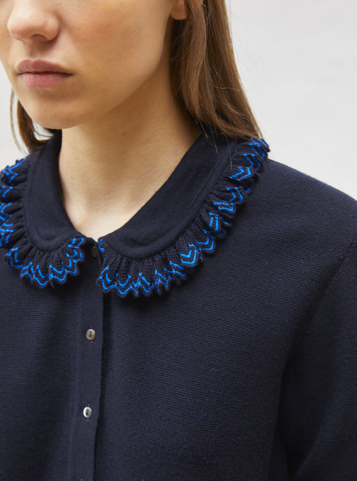 Chemise en maille de luxe Molli - Chemise en maille col volanté nuit-bleu électrique