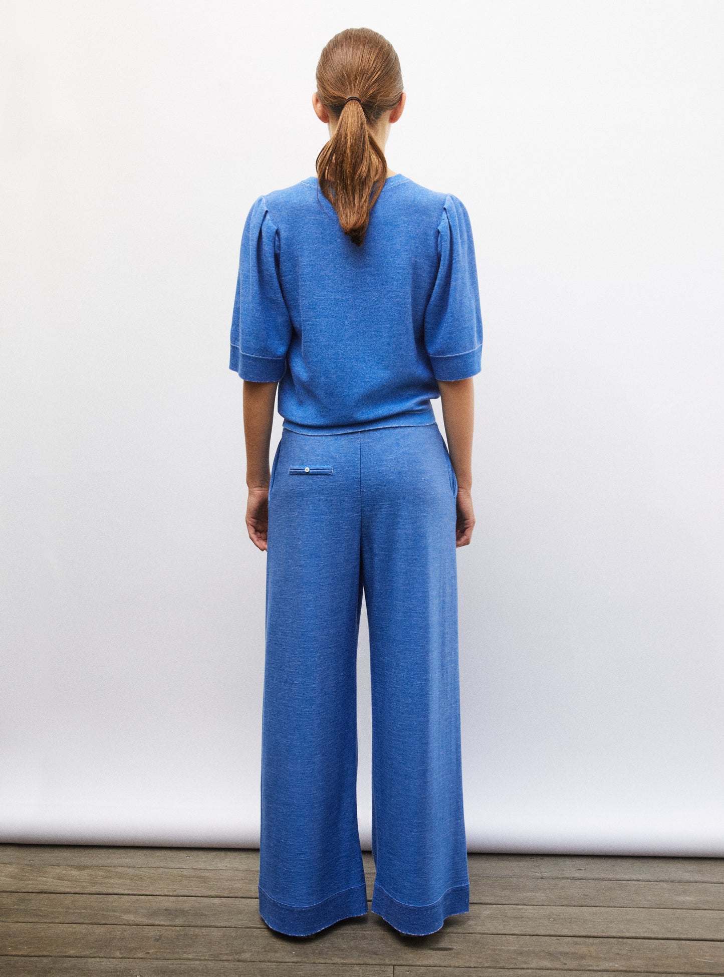 Top en maille manches froncées royal blue denim - Vêtement de luxe femme